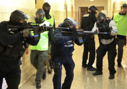 October 10, 2019: Mon Valley police departments come together for active shooter training, coordinated by the Turtle Valley Council of Governments.