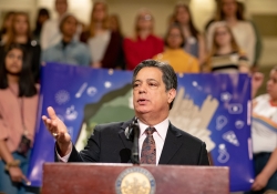 May 1, 2019: Senator Costa speaks at Arts Advocacy Day at the State Capitol