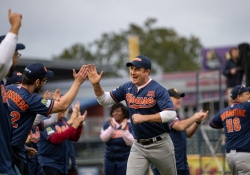 September 26, 2023: Senator Costa participates in the 2023 Capitol All-Stars charitable, legislative softball game to fight hunger in Pennsylvania.