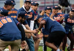 September 26, 2023: Senator Costa participates in the 2023 Capitol All-Stars charitable, legislative softball game to fight hunger in Pennsylvania.