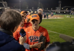 September 26, 2023: Senator Costa participates in the 2023 Capitol All-Stars charitable, legislative softball game to fight hunger in Pennsylvania.