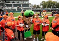 September 26, 2023: Senator Costa participates in the 2023 Capitol All-Stars charitable, legislative softball game to fight hunger in Pennsylvania.