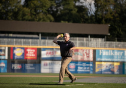 September 24, 2019: Senator Jay Costa participates in the 2019 Capitol All-Stars Legislative Softball Game to Benefit Hunger-Free PA and Feeding Pennsylvania.
