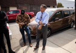 October 12, 2022: Senator Jay Costa Visits the Carrick Farmers Market