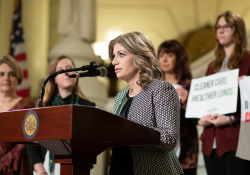 January 28, 2020: Senator Jay Costa joins PennEnvironment for Press Conference to releases the  Trouble in the Air Report.