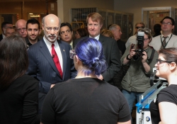 Abril 9, 2015: Senator Costa visits and tours the TechShop with Governor Wolf on the Jobs that Pay Tour
