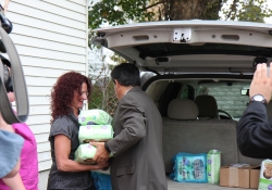 August 27, 2015: Senator Costa and Representative Gainey Hold Diaper Drive for Center for Victims