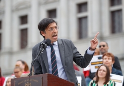 April 13, 2022: Senator Costa joins colleagues and activists at a Rally to Fully & Fairly Fund Education.