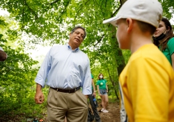 August 10, 2022: Senator Jay Costa visits the Frick Environmental Center Nature Camp.