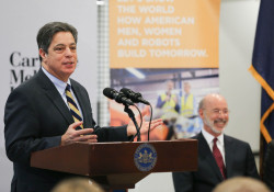January 24, 2020: Sen. Costa joined Gov. Tom Wolf in Hazelwood to promote the governor’s proposed $12.35 million investment in developing innovation in the region.