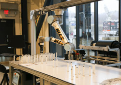 January 24, 2020: Sen. Costa joined Gov. Tom Wolf in Hazelwood to promote the governor’s proposed $12.35 million investment in developing innovation in the region.