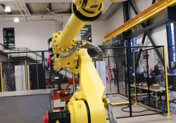 January 24, 2020: Sen. Costa joined Gov. Tom Wolf in Hazelwood to promote the governor’s proposed $12.35 million investment in developing innovation in the region.