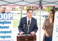 March 23, 2023: Today, State Senator Jay Costa, Mayor Ed Gainey, and Representative Sara Innamorato gathered to call for the speedy passage of the Longtime Owner Occupant Tax Exemption Program (LOOP) in order to protect homeowners living in areas with rapidly increasing property tax rates. If passed, this legislation would allow Pittsburgh’s mayor and city council to freeze the property tax rates for people who have lived in homes they own for a certain period of time. 