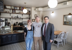 April 30, 2018 :: Senator Costa visits Madeleine’s Bakery in Wilkinsburg.