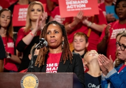 October 4, 2023: Senator Jay Costa joined colleagues and Moms Demand Action Executive Director Angela Ferrell-Zabala and Over 100 Gun Safety Advocates at Statehouse to Call for Action on Gun Safety During Annual Advocacy Day.