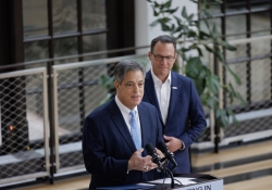 May 27, 2025: Governor Josh Shapiro and Department of Community and Economic Development (DCED) Secretary Rick Siger joined local leaders at the Space Institute at the University of Pittsburgh (Pitt) to highlight the Shapiro Administration’s commitment to fostering Pennsylvania’s innovation economy.