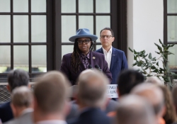May 27, 2025: Governor Josh Shapiro and Department of Community and Economic Development (DCED) Secretary Rick Siger joined local leaders at the Space Institute at the University of Pittsburgh (Pitt) to highlight the Shapiro Administration’s commitment to fostering Pennsylvania’s innovation economy.