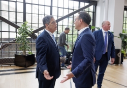 May 27, 2025: Governor Josh Shapiro and Department of Community and Economic Development (DCED) Secretary Rick Siger joined local leaders at the Space Institute at the University of Pittsburgh (Pitt) to highlight the Shapiro Administration’s commitment to fostering Pennsylvania’s innovation economy.