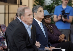 May 27, 2025: Governor Josh Shapiro and Department of Community and Economic Development (DCED) Secretary Rick Siger joined local leaders at the Space Institute at the University of Pittsburgh (Pitt) to highlight the Shapiro Administration’s commitment to fostering Pennsylvania’s innovation economy.
