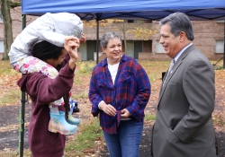 November 1, 2022: Senator Jay Costa joins DCNR Secretary Cindy Adams Dunn to visit Wilkinsburg to announce $110,000 in new grant funding to help rehabilitate Rosa Parks Park in the Allegheny County borough.