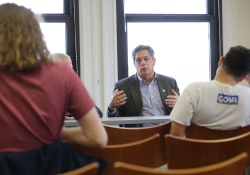 November 18, 2022: Sen. Costa and Rep. Frankel speak to students at the University of Pittsburgh about careers in public service.