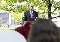 May 7, 2024: Sen. Costa spoke to the crowd of more than 600 students who gathered for the annual Day at the Capitol for the Tobacco Resistance Unit, a youth program affiliated with the American Lung Association.