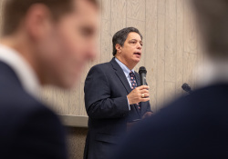 November 8, 2019: Senator Jay Costa hosts luncheon to honor veterans.