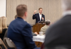November 8, 2019: Senator Jay Costa hosts luncheon to honor veterans.