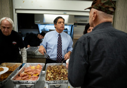 November 8, 2019: Senator Jay Costa hosts luncheon to honor veterans.