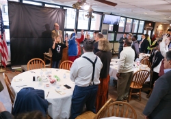 17 de noviembre de 2022: El senador Costa asiste al desayuno Wilkinsburg Gives Thanks, patrocinado por la Cámara de Comercio de Wilkinsburg y organizado por el personal y los estudiantes de la Western Pennsylvania School for the Deaf.