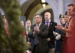 Diciembre 12, 2023: Senator Costa participates in the 2023 Wreaths Across America Service