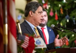 December 14, 2021: Senator Costa attended the annual Wreaths Across America ceremony in the Capitol today. The event honors fallen service members through the donation of millions of wreaths to cemeteries across America.