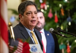 December 14, 2021: Senator Costa attended the annual Wreaths Across America ceremony in the Capitol today. The event honors fallen service members through the donation of millions of wreaths to cemeteries across America.